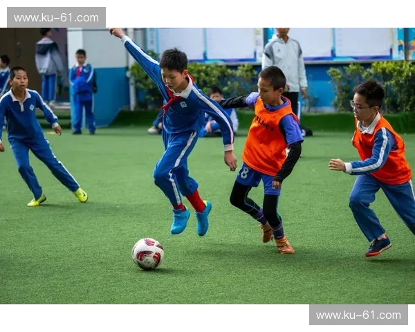 沉浸式体验全球顶级足球联赛带来的激情与团队竞技魅力